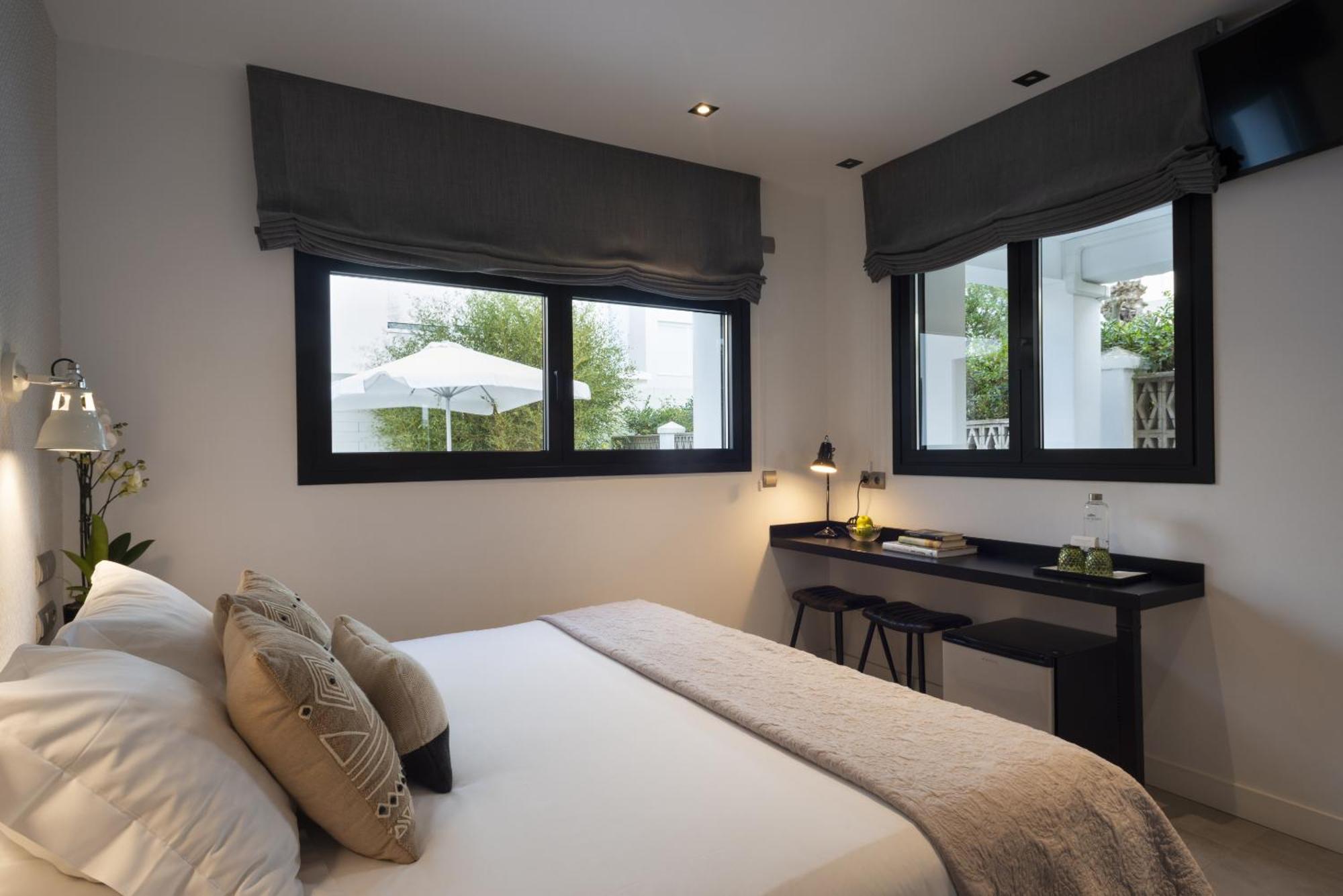 La Playa Suites Suances Szoba fotó